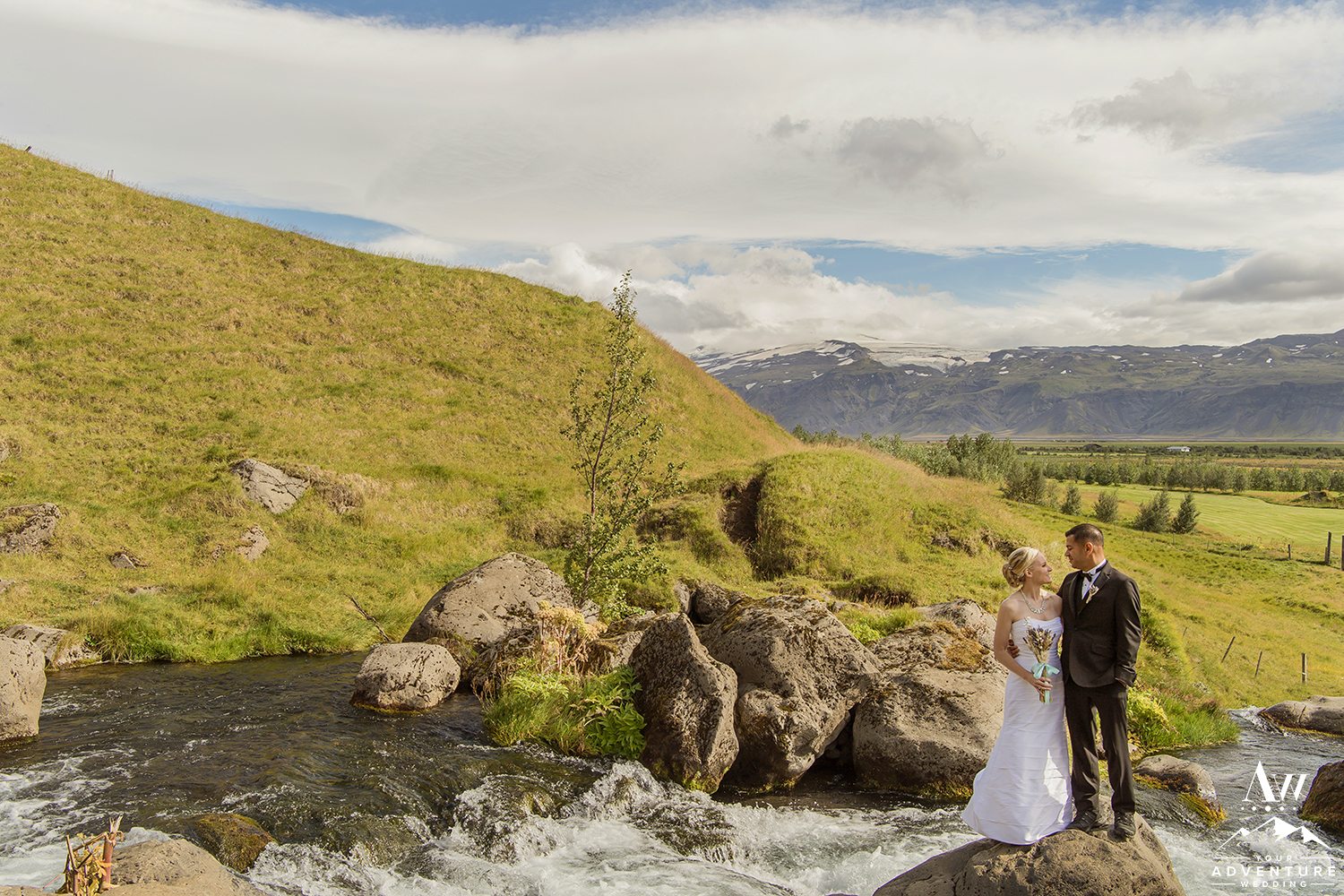iceland-waterfall-wedding-your-adventure-wedding-3