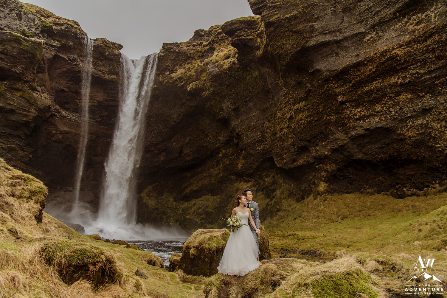Iceland Wedding Photos - Iceland Elopement Planner-14