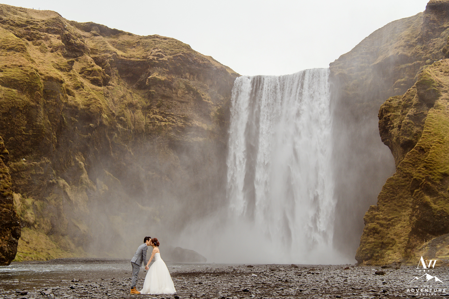 Iceland Wedding Photos - Iceland Elopement Planner-23