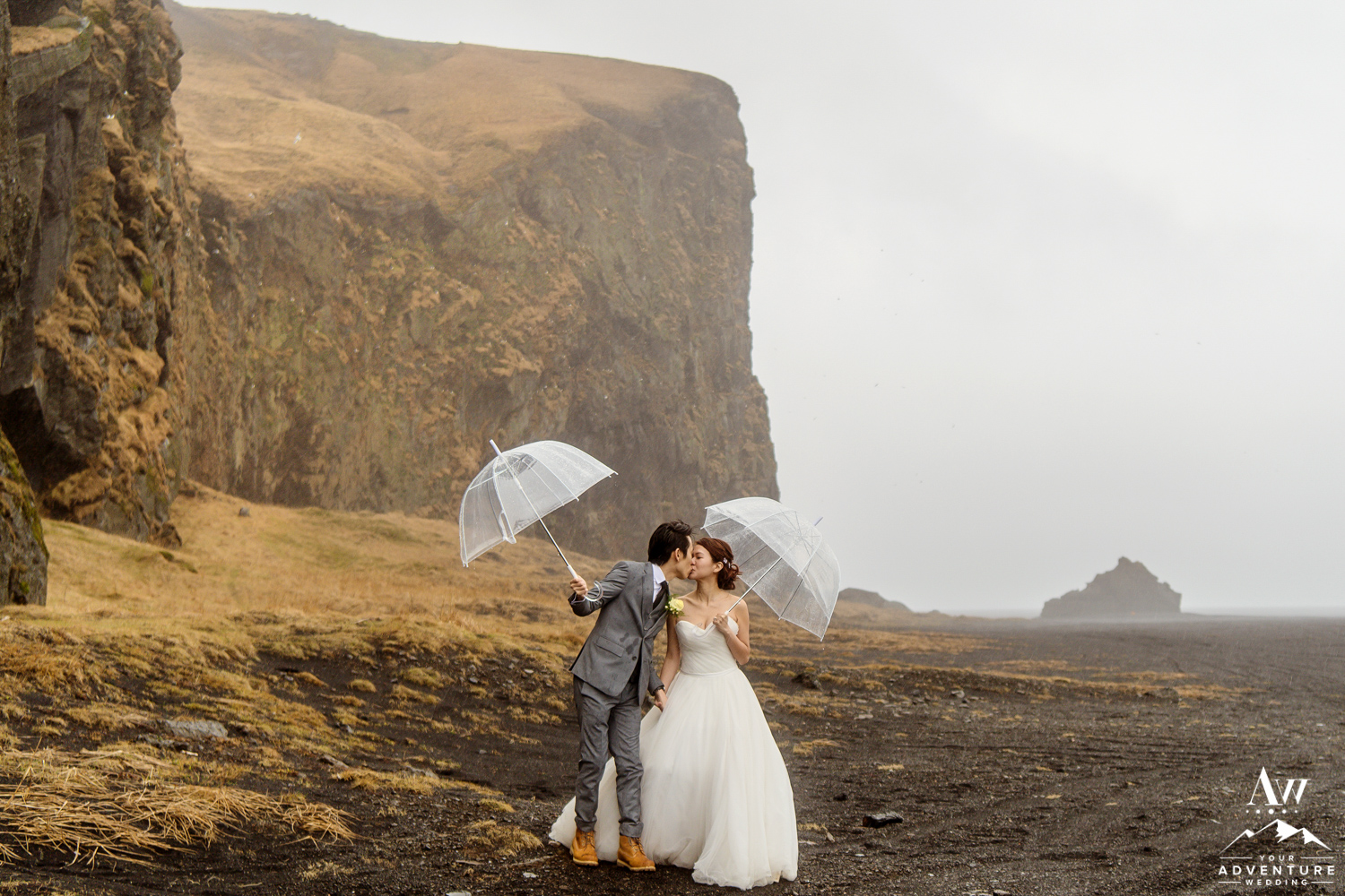 Iceland Wedding Photos - Iceland Elopement Planner-31