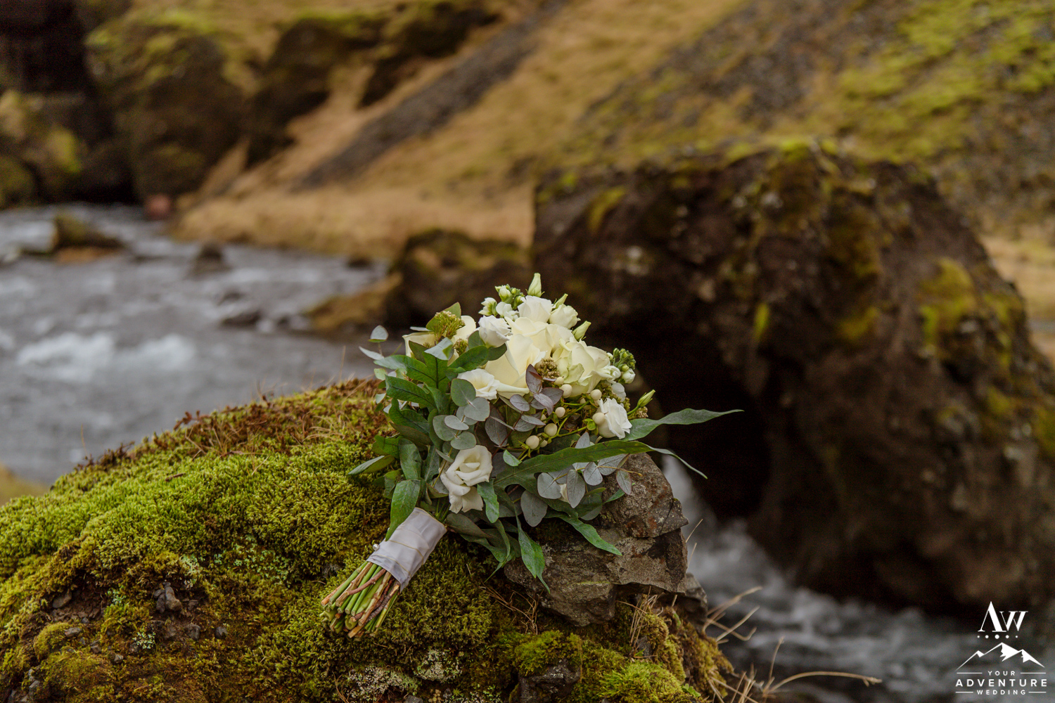 Iceland Wedding Photos - Iceland Elopement Planner-4
