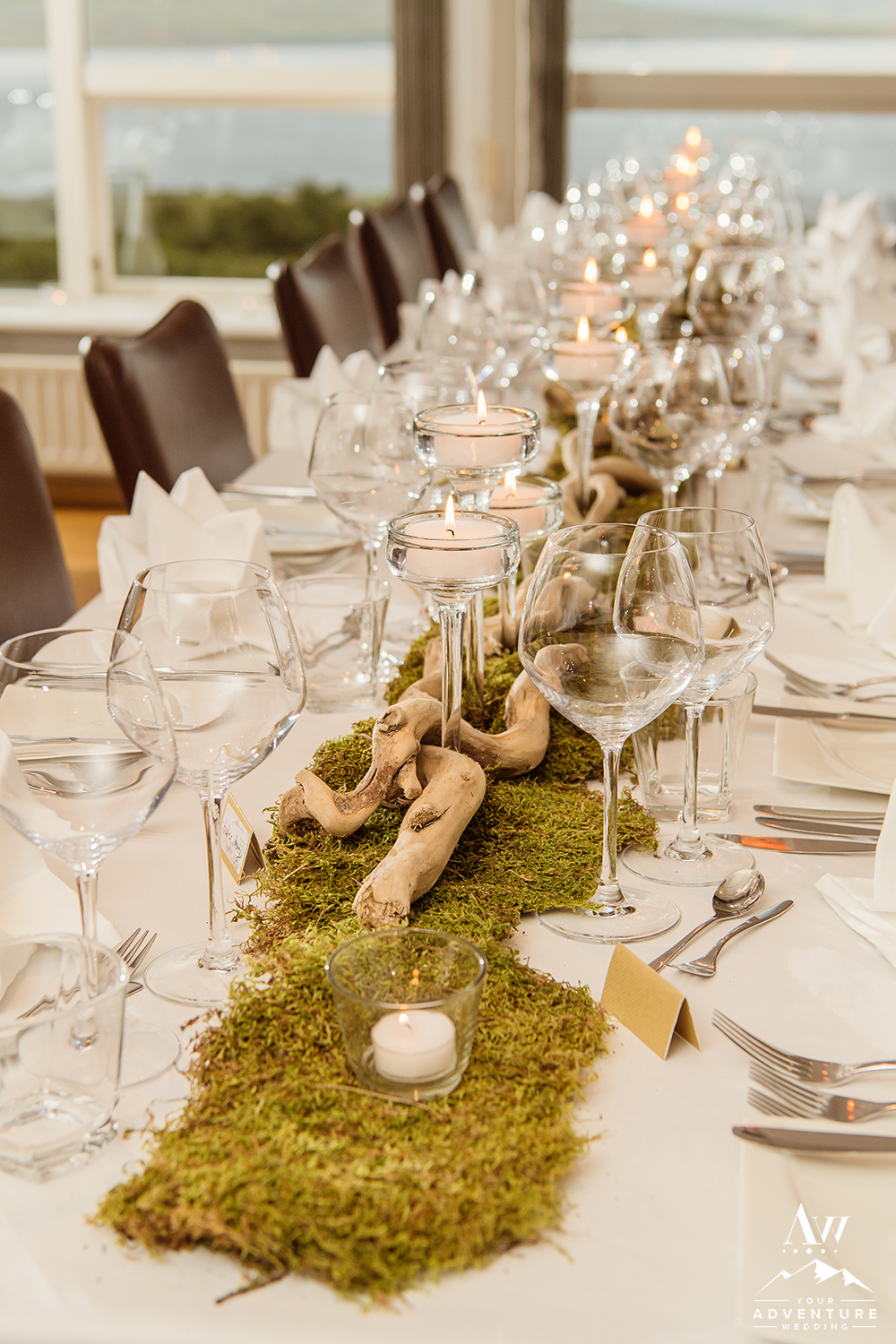 moss-sticks-and-candle-centerpiece-iceland-wedding-planner